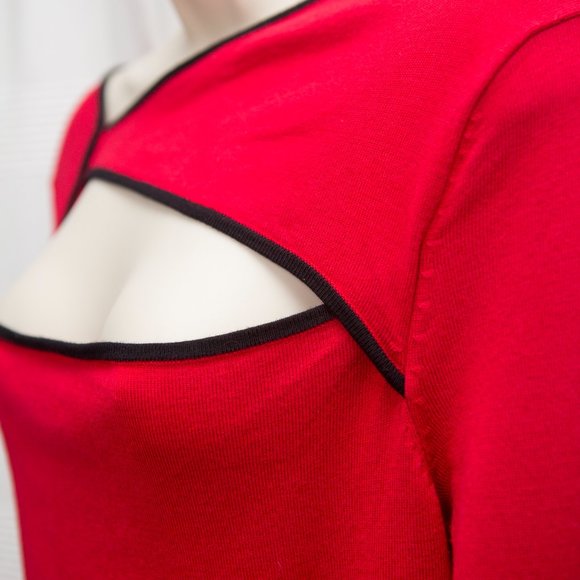 NY&Co Asymmetrical Cutout Sweater - Picture 3 of 4